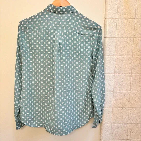 LOFT Blue Acorn Pattern Button Long Sleeves Size Small Cottagecore Grannycore - Picture 2 of 11